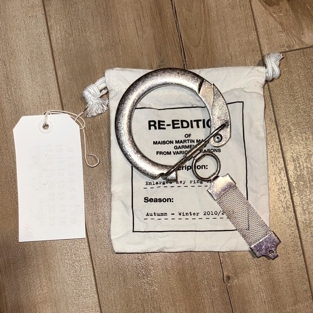 Maison Martin Margiela MMM x H&M Enlarged Key Ring Bracelet NEVER WORN